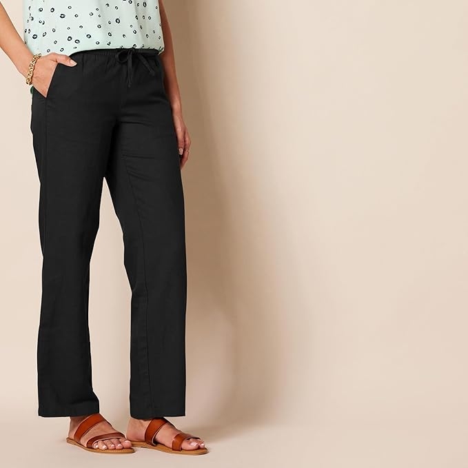  Amazon Essentials Women's Classic-Fit Stretch Dress Pant